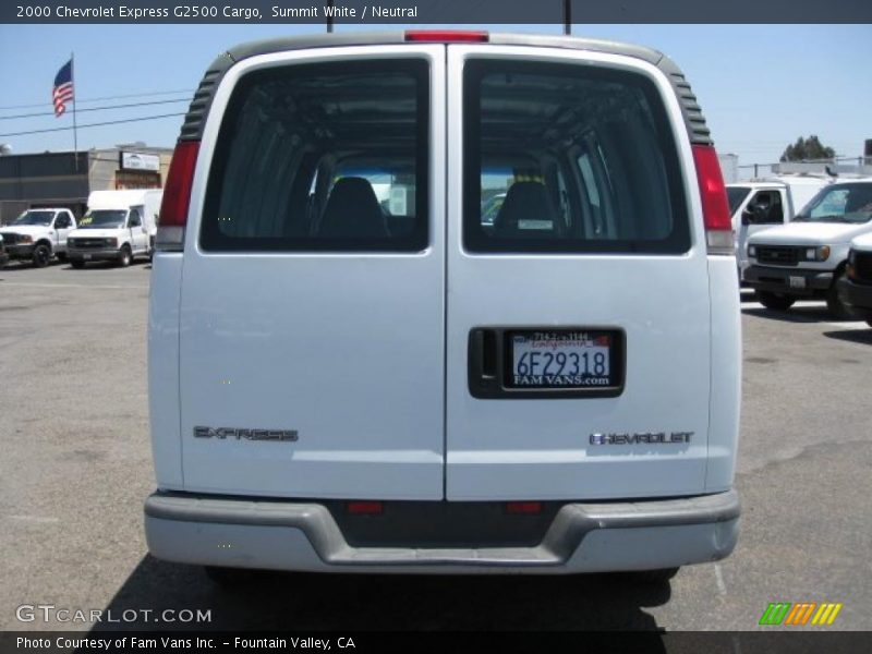 Summit White / Neutral 2000 Chevrolet Express G2500 Cargo