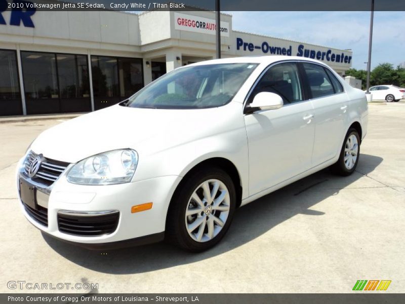 Candy White / Titan Black 2010 Volkswagen Jetta SE Sedan