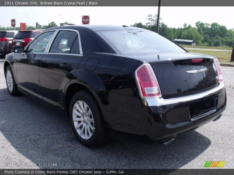 Brilliant Black Crystal Pearl / Black 2011 Chrysler 300