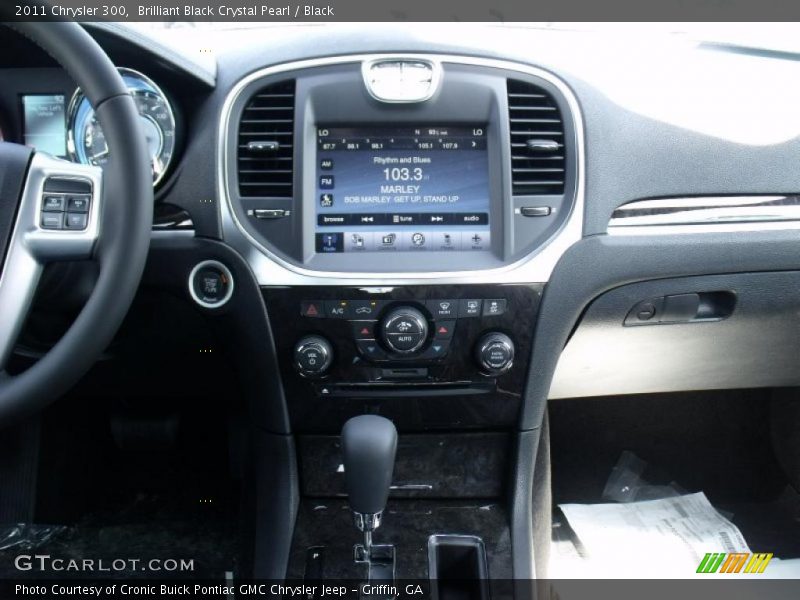 Brilliant Black Crystal Pearl / Black 2011 Chrysler 300