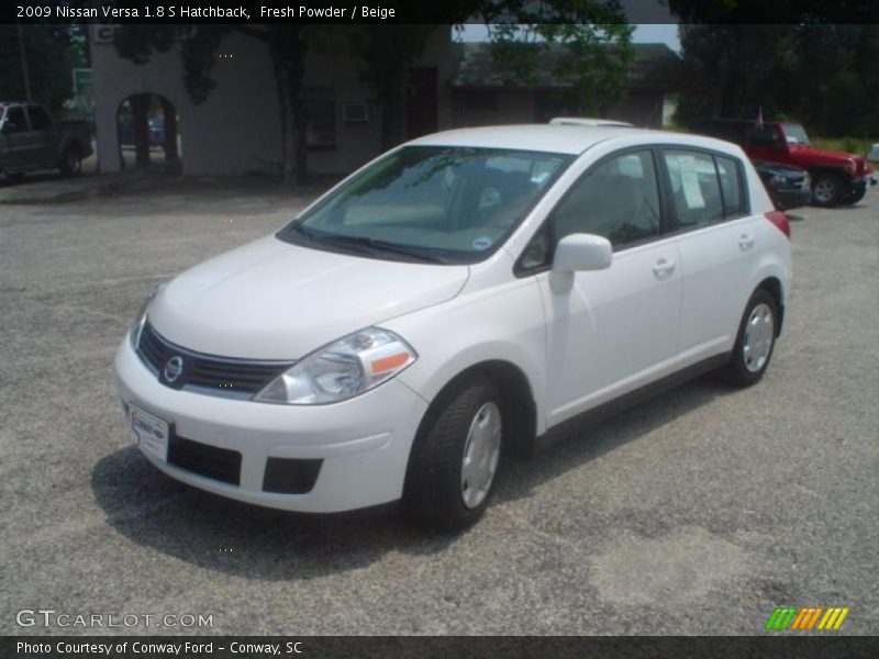 Fresh Powder / Beige 2009 Nissan Versa 1.8 S Hatchback