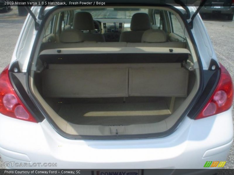 Fresh Powder / Beige 2009 Nissan Versa 1.8 S Hatchback