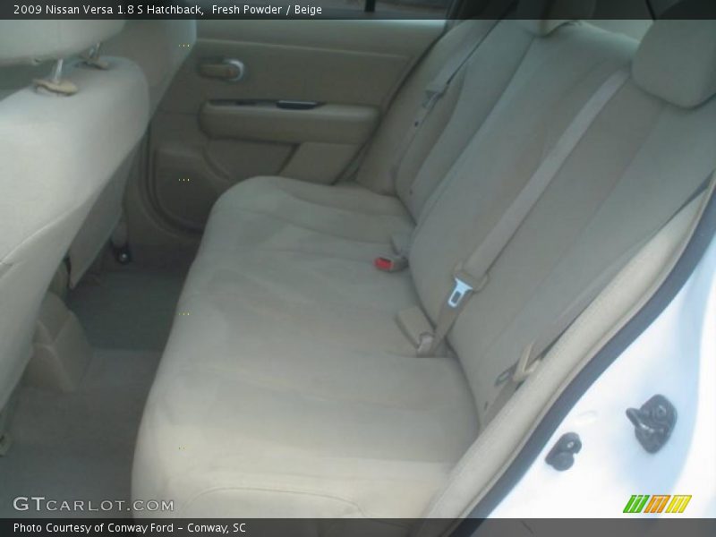 Fresh Powder / Beige 2009 Nissan Versa 1.8 S Hatchback