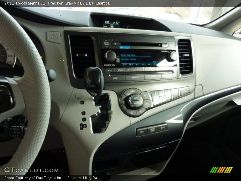 Controls of 2011 Sienna SE