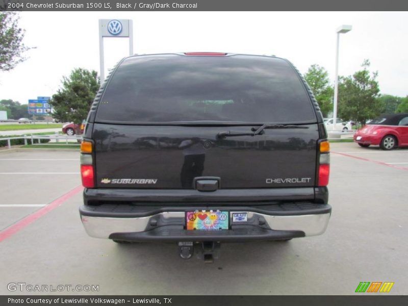 Black / Gray/Dark Charcoal 2004 Chevrolet Suburban 1500 LS