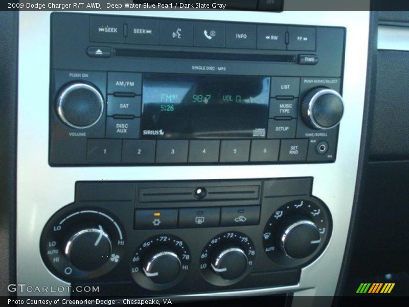 Controls of 2009 Charger R/T AWD