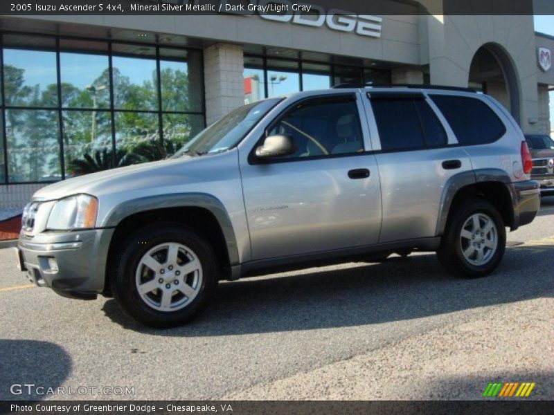 Mineral Silver Metallic / Dark Gray/Light Gray 2005 Isuzu Ascender S 4x4