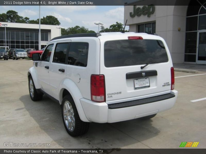 Bright White / Dark Slate Gray 2011 Dodge Nitro Heat 4.0