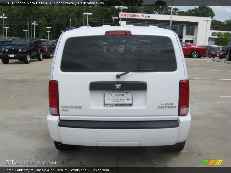 Bright White / Dark Slate Gray 2011 Dodge Nitro Heat 4.0