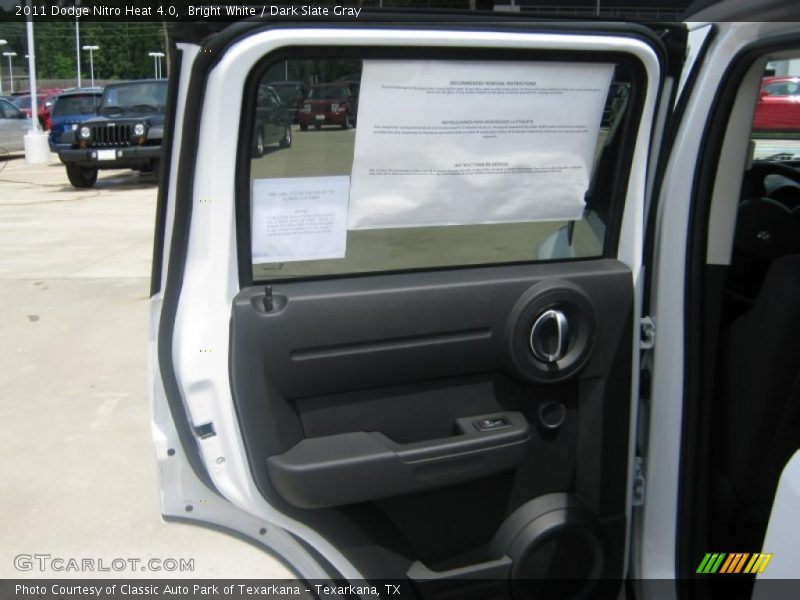 Bright White / Dark Slate Gray 2011 Dodge Nitro Heat 4.0