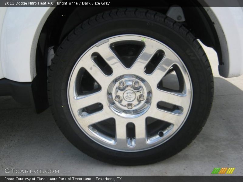 Bright White / Dark Slate Gray 2011 Dodge Nitro Heat 4.0
