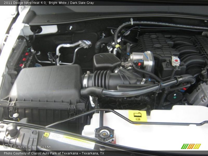 Bright White / Dark Slate Gray 2011 Dodge Nitro Heat 4.0