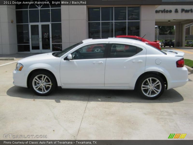 Bright White / Black/Red 2011 Dodge Avenger Mainstreet