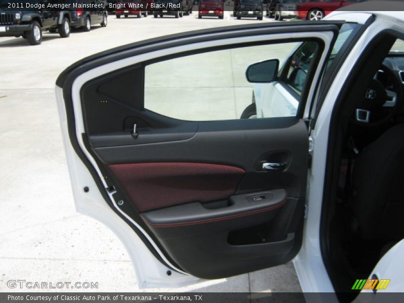 Bright White / Black/Red 2011 Dodge Avenger Mainstreet