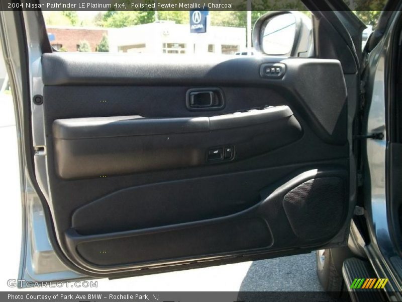 Door Panel of 2004 Pathfinder LE Platinum 4x4