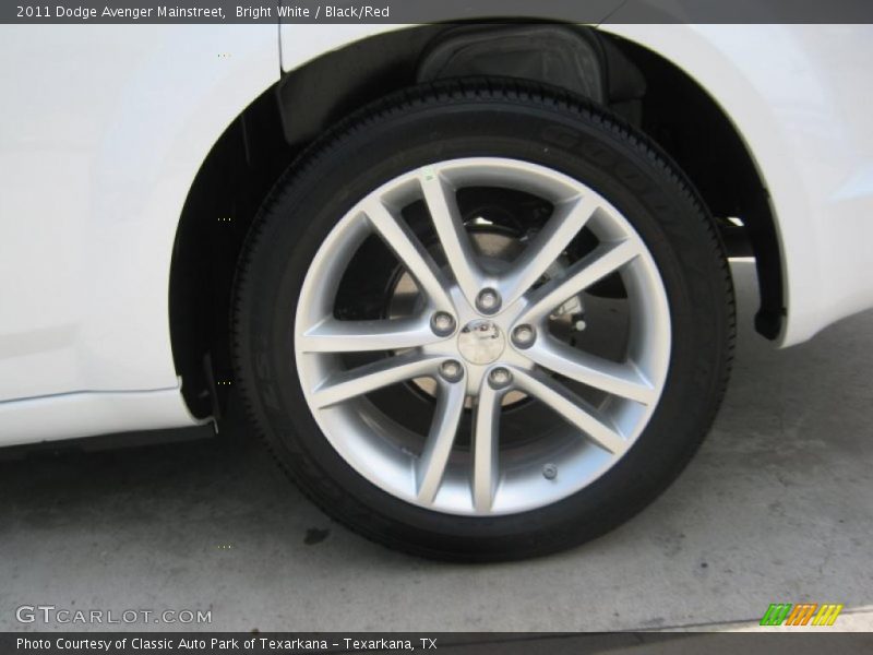 Bright White / Black/Red 2011 Dodge Avenger Mainstreet