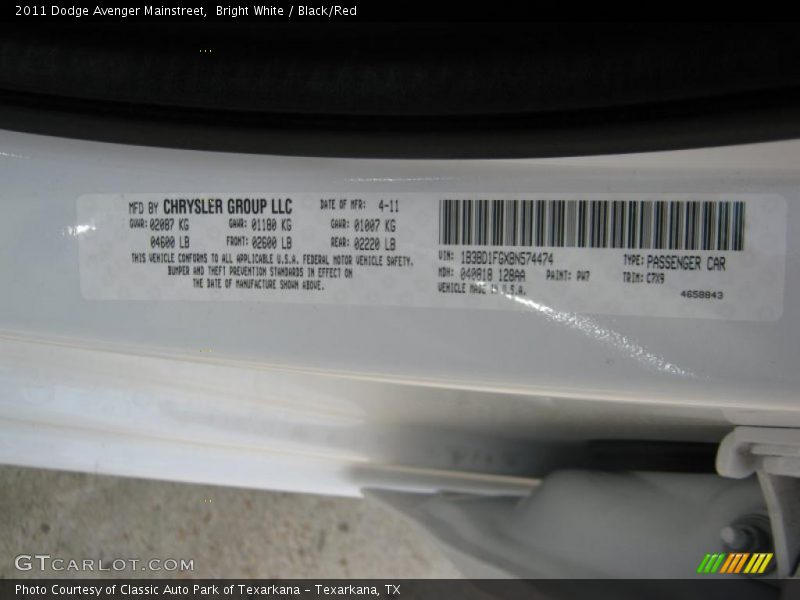 Bright White / Black/Red 2011 Dodge Avenger Mainstreet