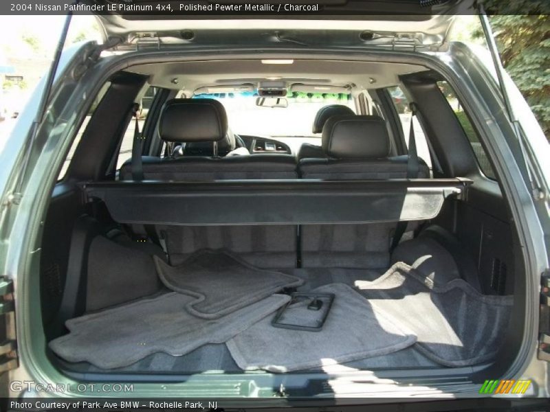  2004 Pathfinder LE Platinum 4x4 Trunk