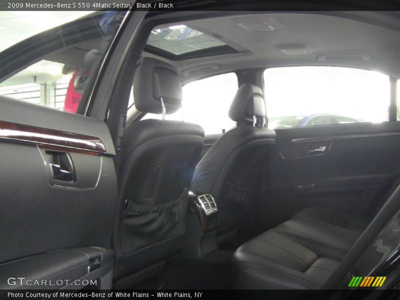 Black / Black 2009 Mercedes-Benz S 550 4Matic Sedan