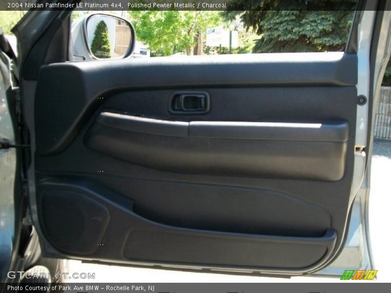Polished Pewter Metallic / Charcoal 2004 Nissan Pathfinder LE Platinum 4x4