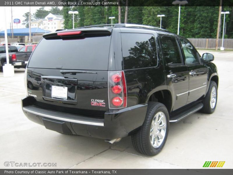 Onyx Black / Cocoa/Light Cashmere 2011 GMC Yukon Denali AWD