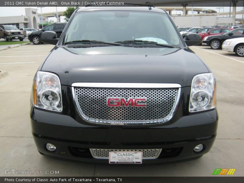 Onyx Black / Cocoa/Light Cashmere 2011 GMC Yukon Denali AWD
