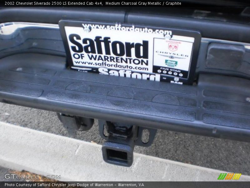 Medium Charcoal Gray Metallic / Graphite 2002 Chevrolet Silverado 2500 LS Extended Cab 4x4