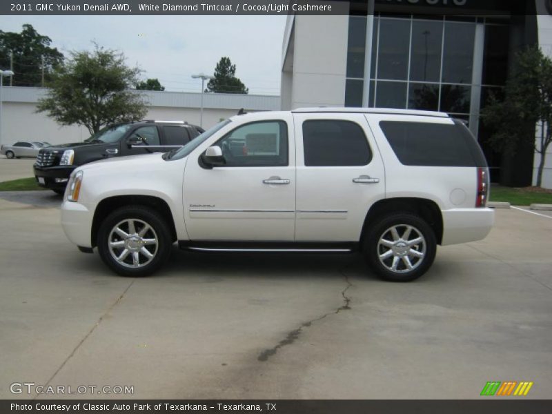 White Diamond Tintcoat / Cocoa/Light Cashmere 2011 GMC Yukon Denali AWD