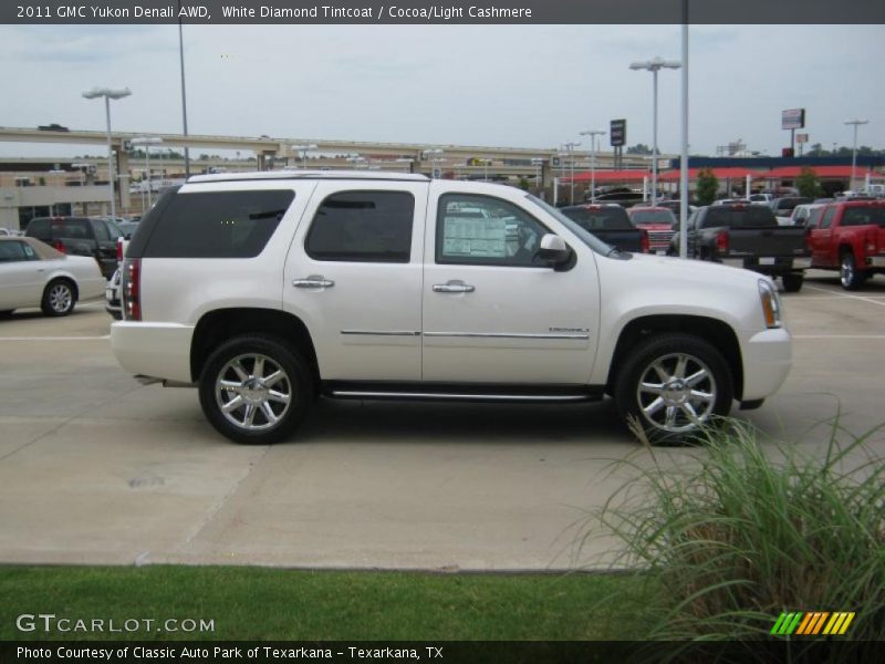 White Diamond Tintcoat / Cocoa/Light Cashmere 2011 GMC Yukon Denali AWD