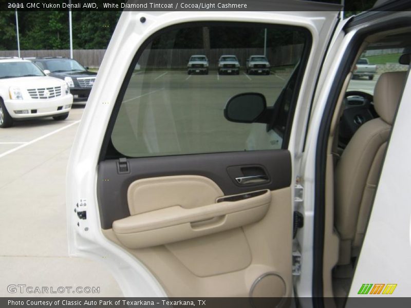 White Diamond Tintcoat / Cocoa/Light Cashmere 2011 GMC Yukon Denali AWD
