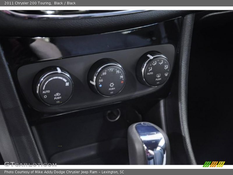 Black / Black 2011 Chrysler 200 Touring
