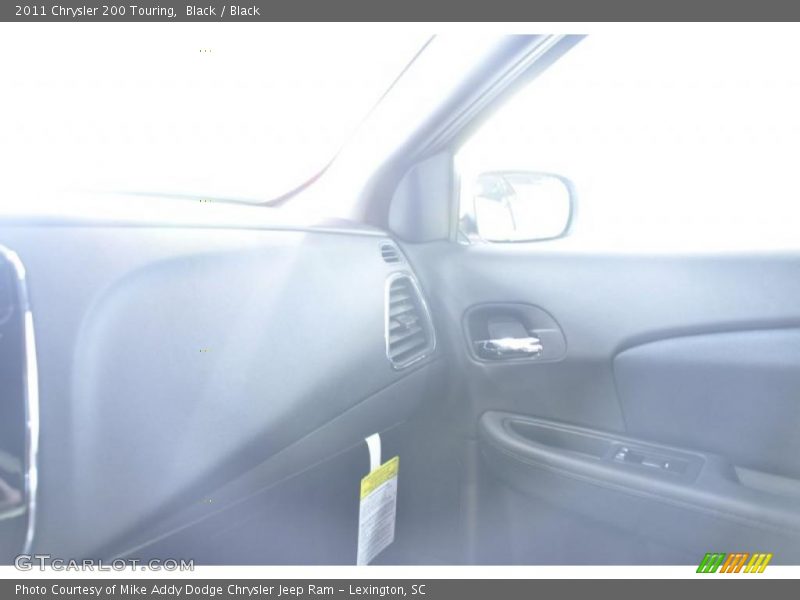 Black / Black 2011 Chrysler 200 Touring