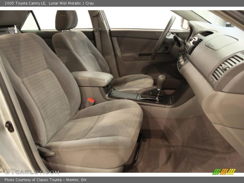 Lunar Mist Metallic / Gray 2005 Toyota Camry LE