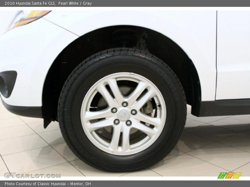Pearl White / Gray 2010 Hyundai Santa Fe GLS