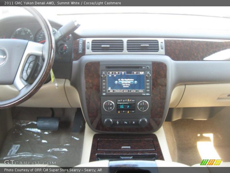 Summit White / Cocoa/Light Cashmere 2011 GMC Yukon Denali AWD