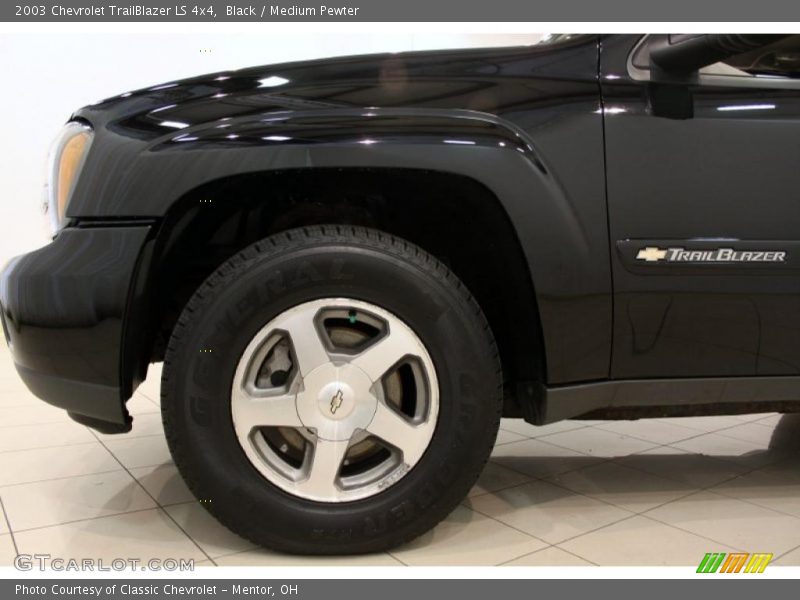 Black / Medium Pewter 2003 Chevrolet TrailBlazer LS 4x4