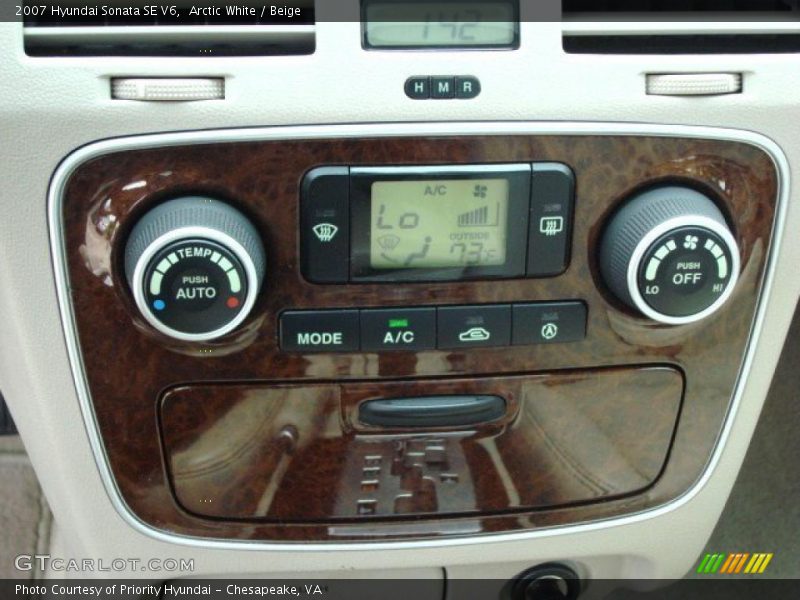 Arctic White / Beige 2007 Hyundai Sonata SE V6