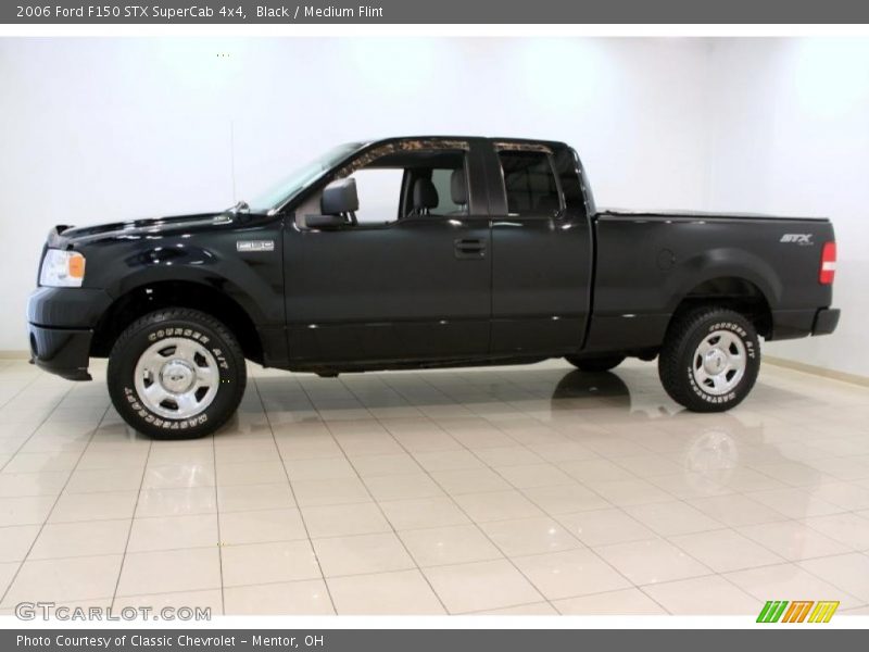 Black / Medium Flint 2006 Ford F150 STX SuperCab 4x4