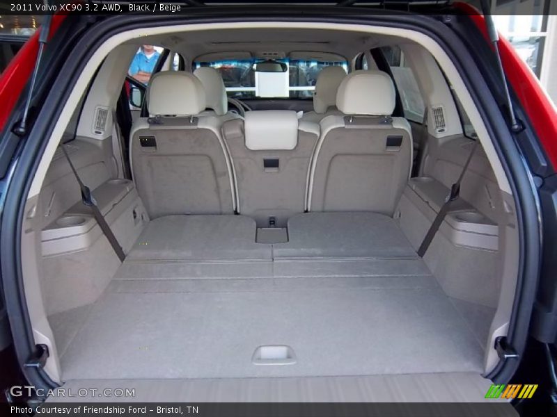  2011 XC90 3.2 AWD Trunk