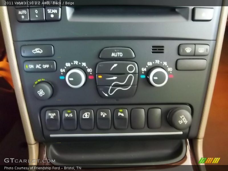 Controls of 2011 XC90 3.2 AWD