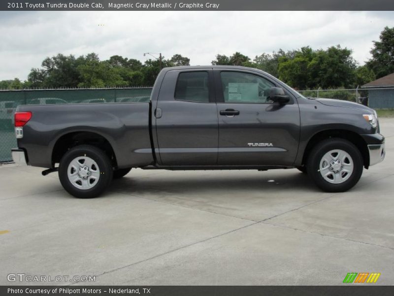 Magnetic Gray Metallic / Graphite Gray 2011 Toyota Tundra Double Cab