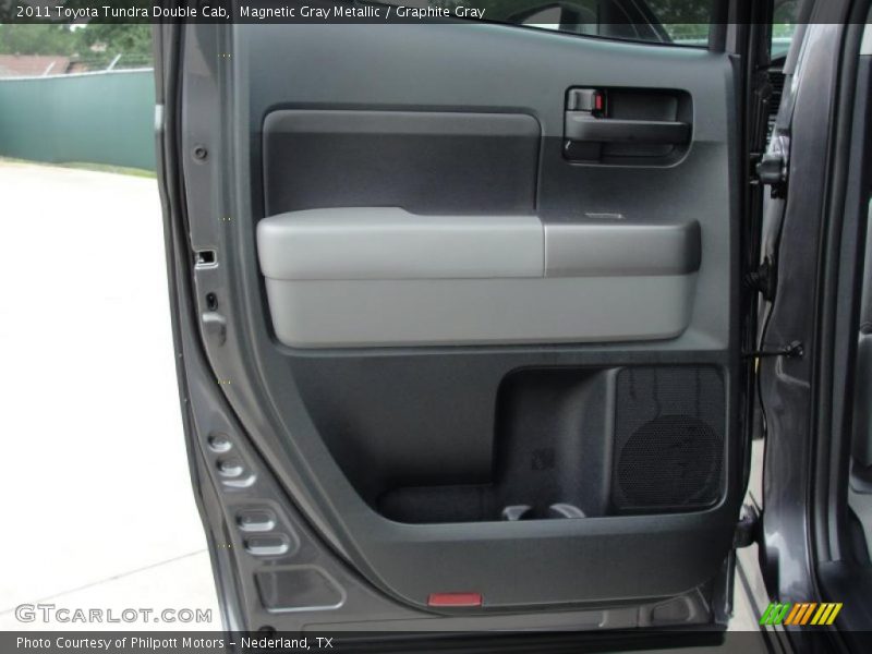 Magnetic Gray Metallic / Graphite Gray 2011 Toyota Tundra Double Cab