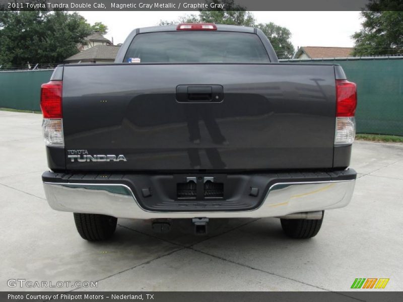 Magnetic Gray Metallic / Graphite Gray 2011 Toyota Tundra Double Cab