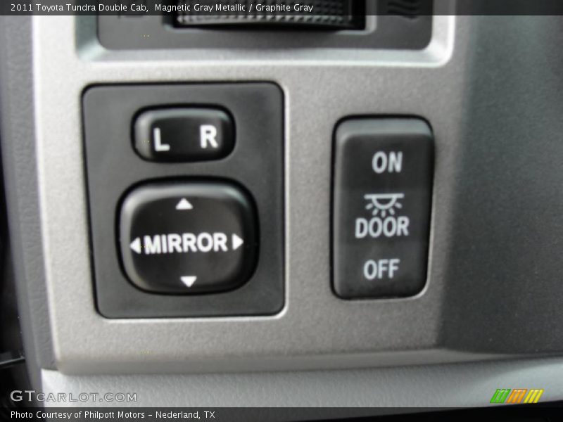 Magnetic Gray Metallic / Graphite Gray 2011 Toyota Tundra Double Cab