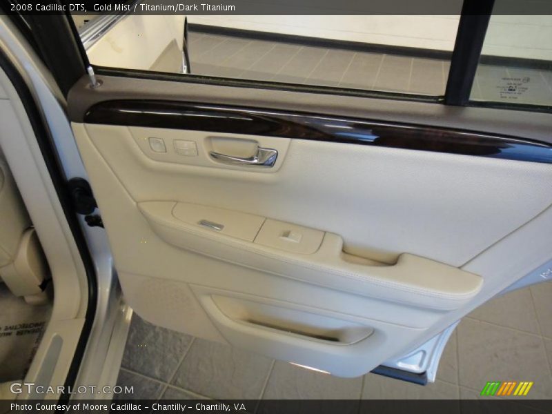 Gold Mist / Titanium/Dark Titanium 2008 Cadillac DTS
