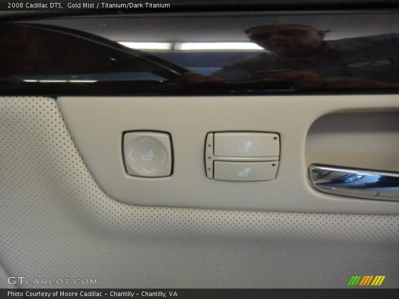 Gold Mist / Titanium/Dark Titanium 2008 Cadillac DTS