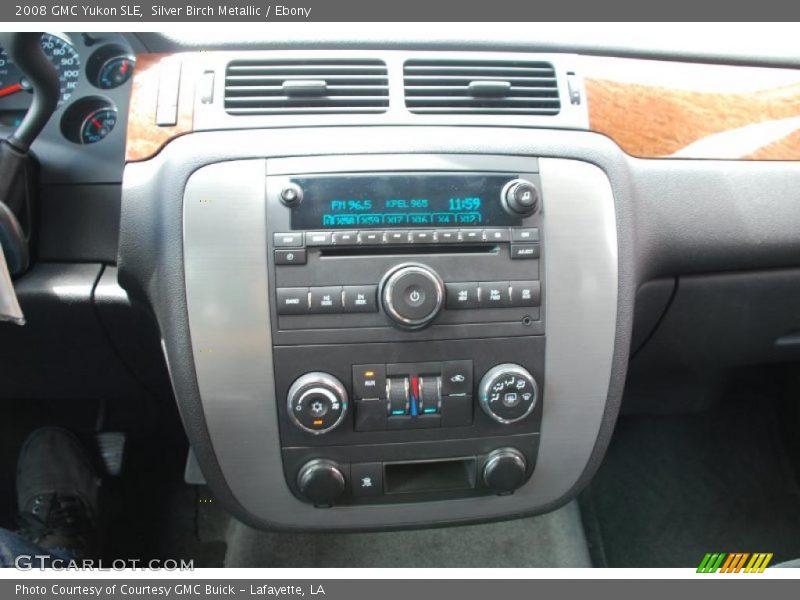 Silver Birch Metallic / Ebony 2008 GMC Yukon SLE