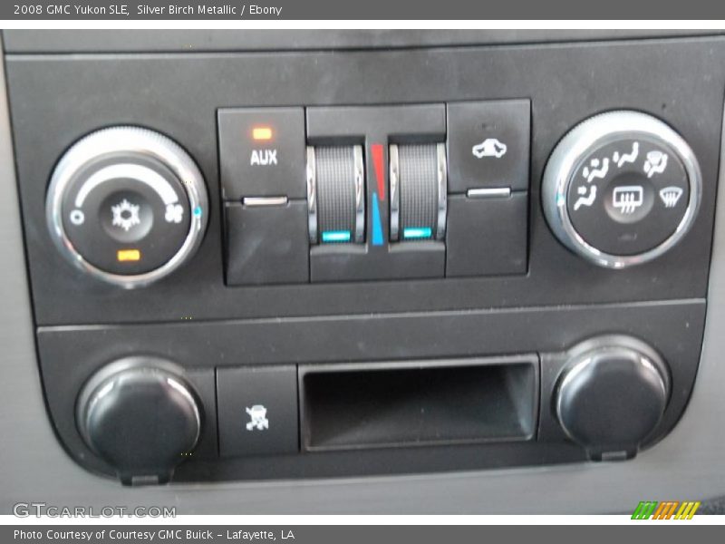 Silver Birch Metallic / Ebony 2008 GMC Yukon SLE