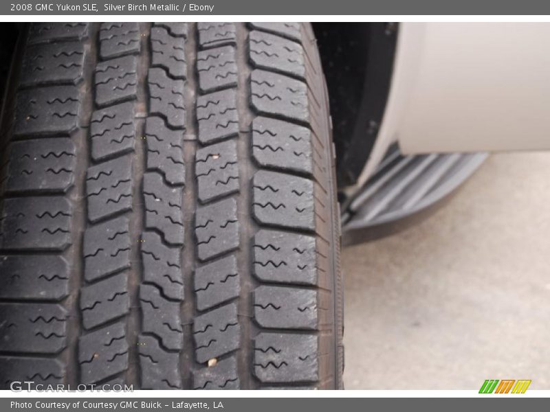 Silver Birch Metallic / Ebony 2008 GMC Yukon SLE