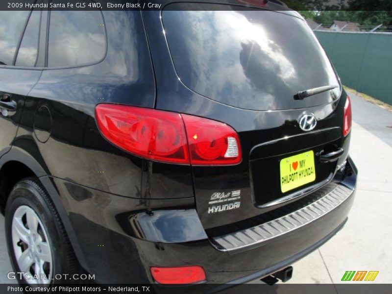Ebony Black / Gray 2009 Hyundai Santa Fe GLS 4WD